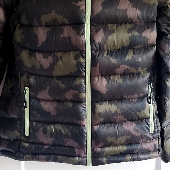 Cirq down winter puffer coat in camoflauge print size XL - Picture 4 of 9